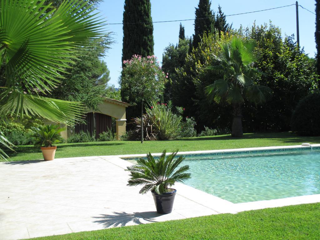 Le Clos Des Canebiers Bed & Breakfast Grasse Dış mekan fotoğraf