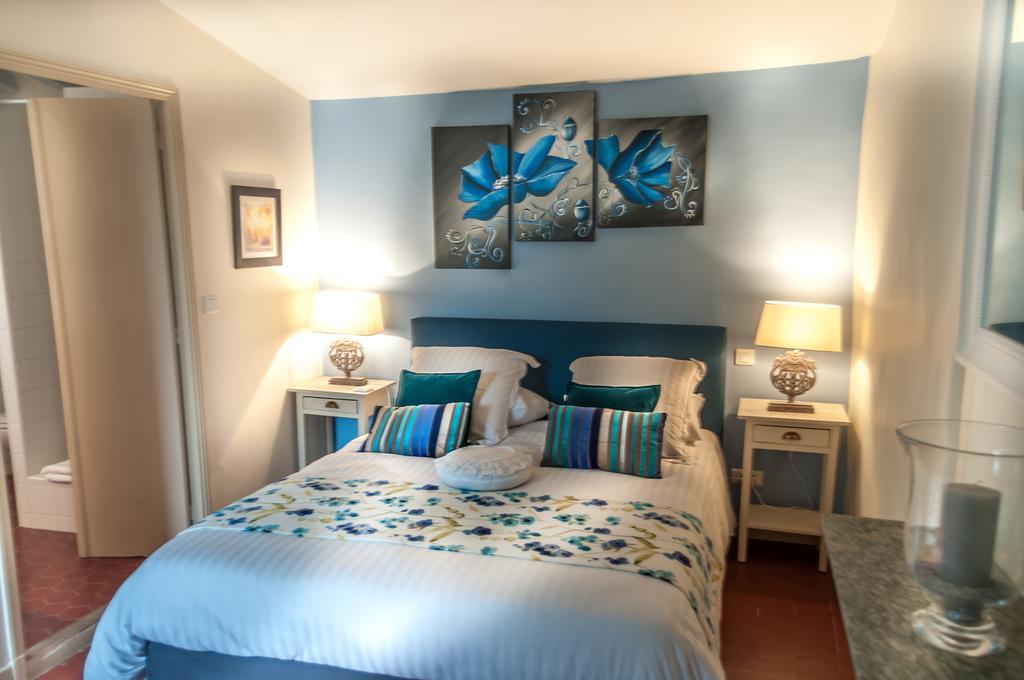Le Clos Des Canebiers Bed & Breakfast Grasse Oda fotoğraf