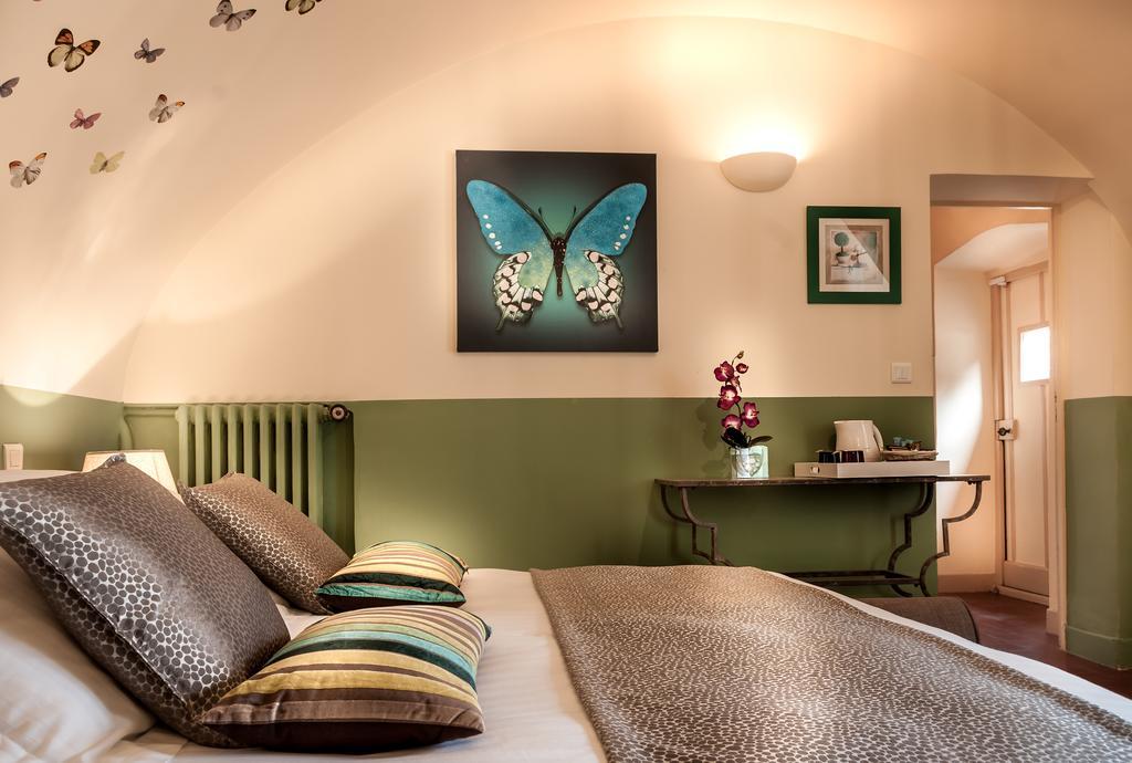 Le Clos Des Canebiers Bed & Breakfast Grasse Oda fotoğraf