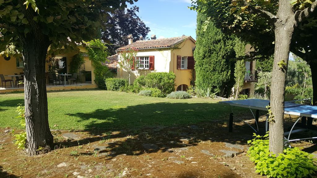 Le Clos Des Canebiers Bed & Breakfast Grasse Dış mekan fotoğraf