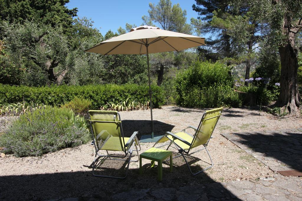Le Clos Des Canebiers Bed & Breakfast Grasse Dış mekan fotoğraf